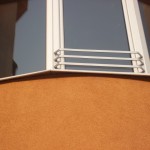 Rešetka na prozorima na stambeno poslovnom objektu Neda Doboj