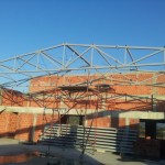 Krovna konstrukcija Doboj BiH Na ovoj krovnoj Konstrukciji površine 1100m2 korišten je rešetkasti krovni nosač (binder) raspona od 21m bez oslonca u sredini.